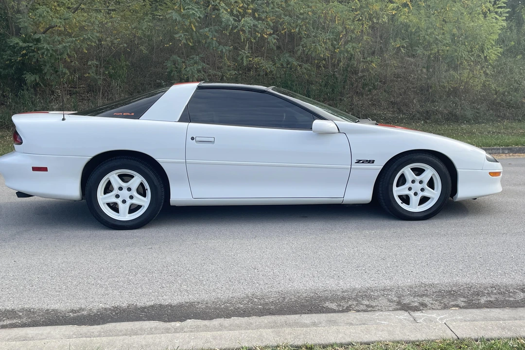 1997 Chevrolet Camaro Z28 4th Gen - Image 13 of 23