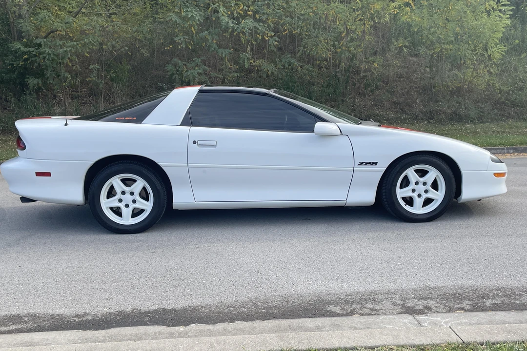 1997 Chevrolet Camaro Z28 4th Gen - Image 15 of 23