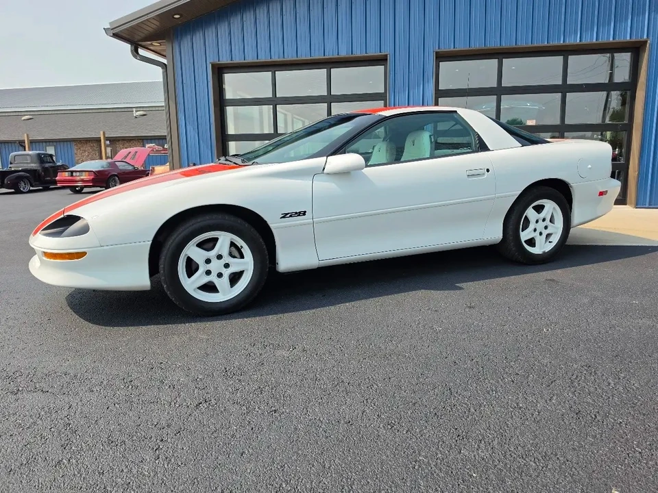 1997 Chevrolet Camaro Z28 4th Gen - Image 6 of 31