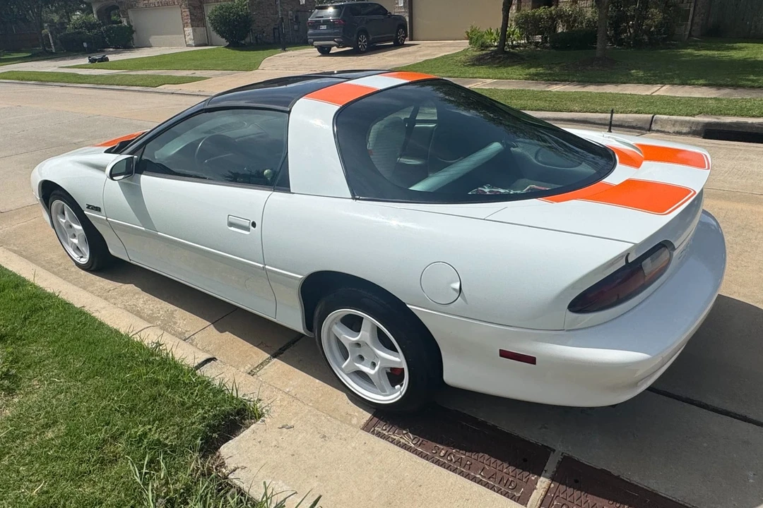 1997 Chevrolet Camaro Z28 4th Gen - Image 11 of 31