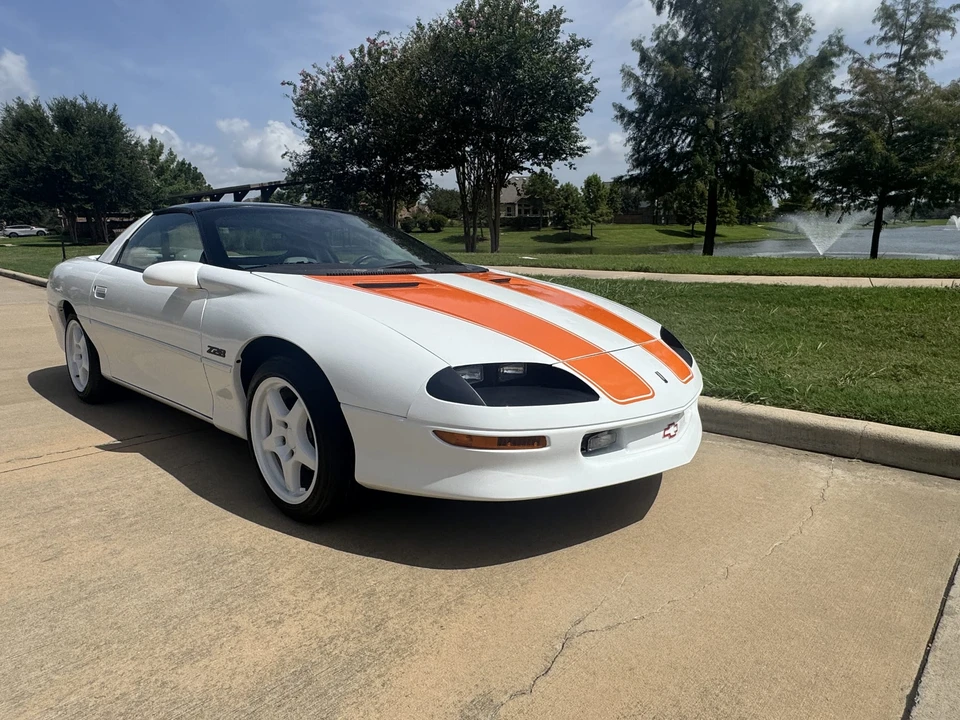 1997 Chevrolet Camaro Z28 4th Gen - Image 26 of 31