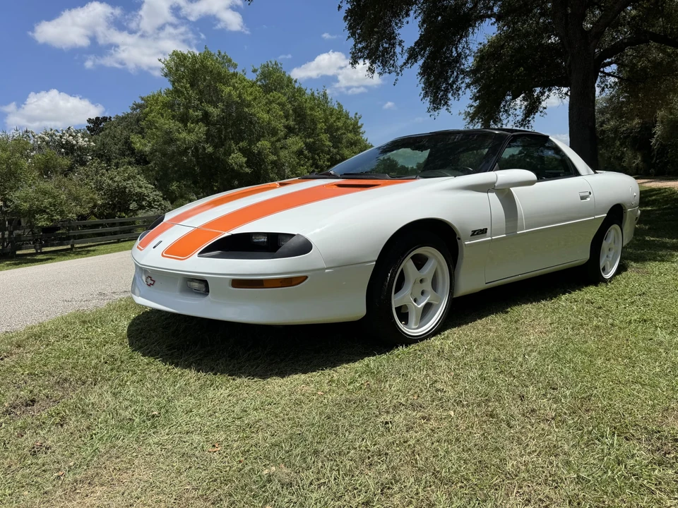 1997 Chevrolet Camaro Z28 4th Gen - Image 10 of 31