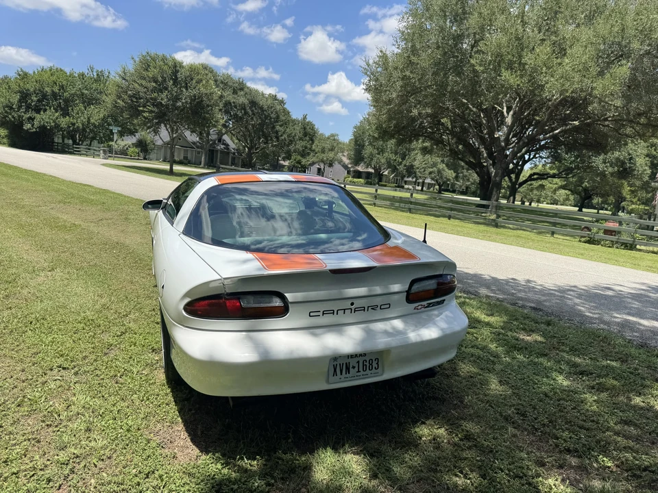 1997 Chevrolet Camaro Z28 4th Gen - Image 16 of 31