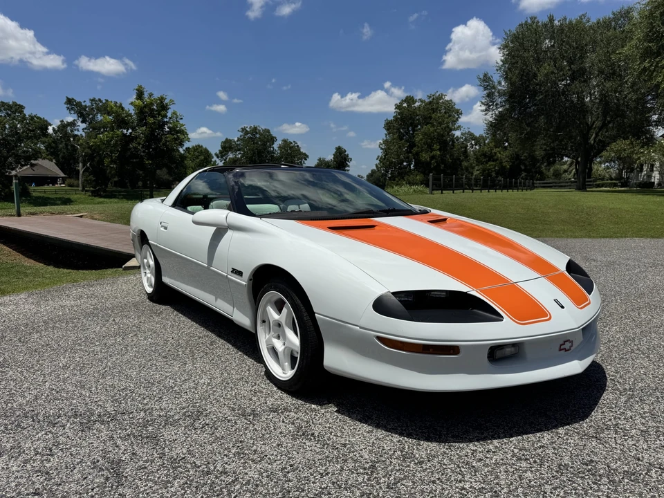1997 Chevrolet Camaro Z28 4th Gen - Image 28 of 31