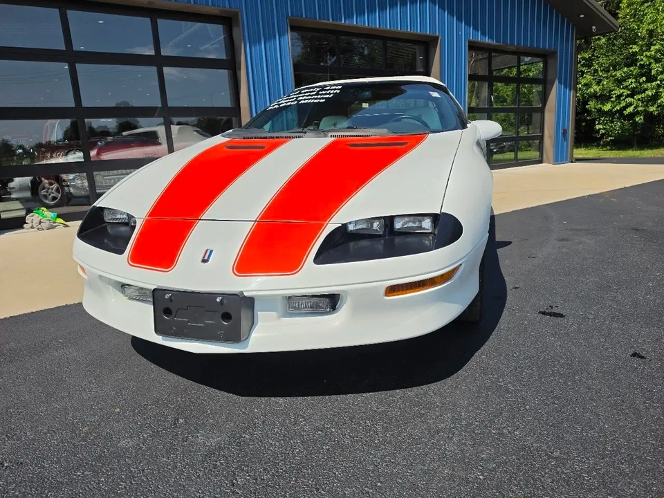 1997 Chevrolet Camaro Z28 4th Gen - Image 10 of 31