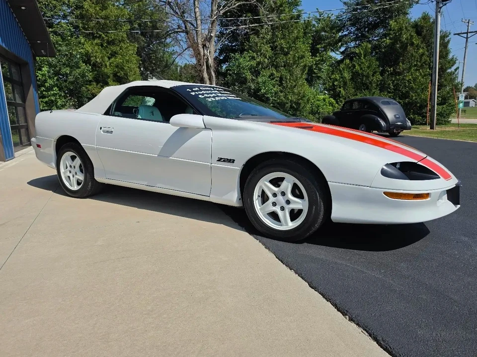 1997 Chevrolet Camaro Z28 4th Gen - Image 4 of 31