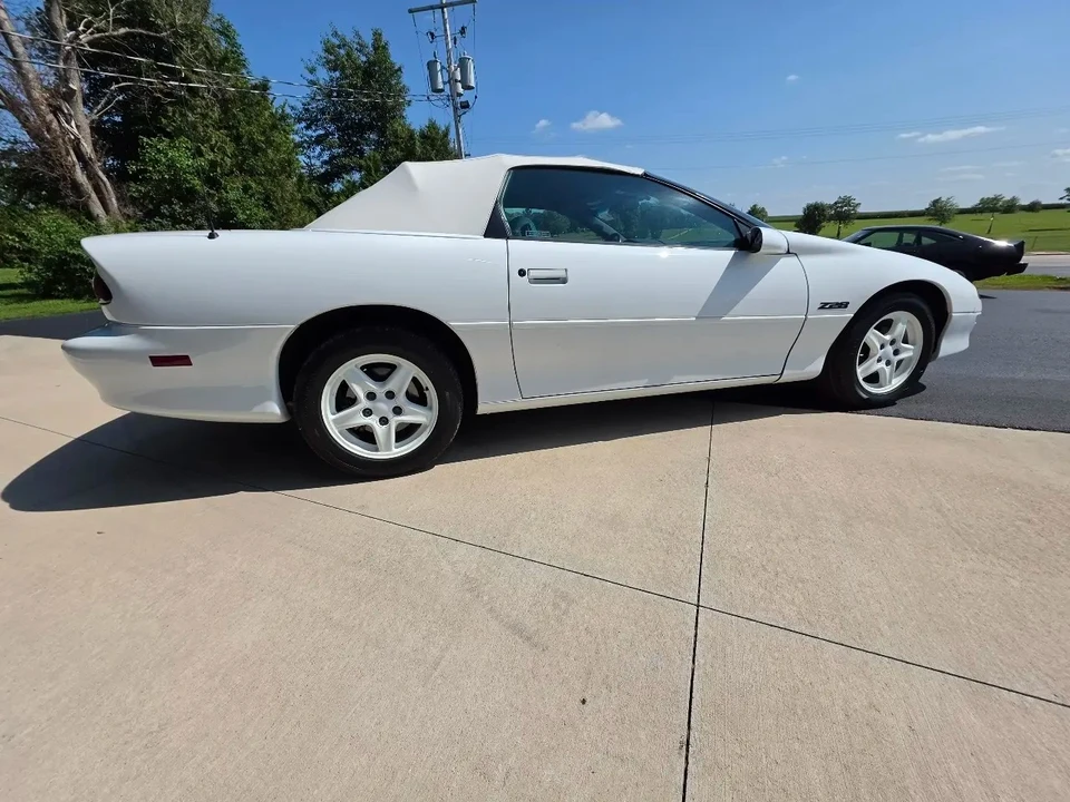 1997 Chevrolet Camaro Z28 4th Gen - Image 15 of 31