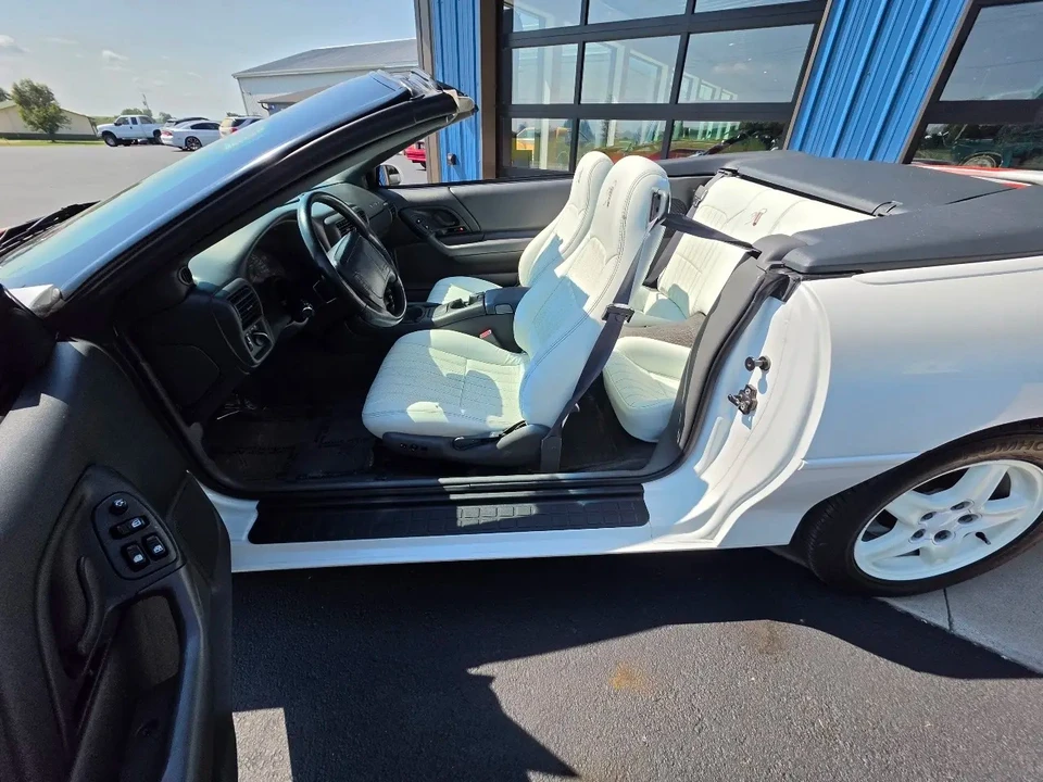 1997 Chevrolet Camaro Z28 4th Gen - Image 20 of 31