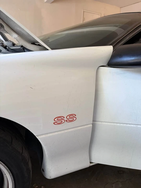 1997 Chevrolet Camaro SS 4th Gen - Image 6 of 10
