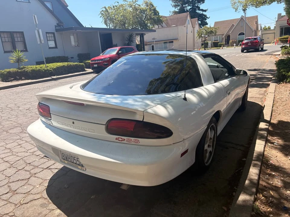 1997 Chevrolet Camaro SS 4th Gen - Image 4 of 10