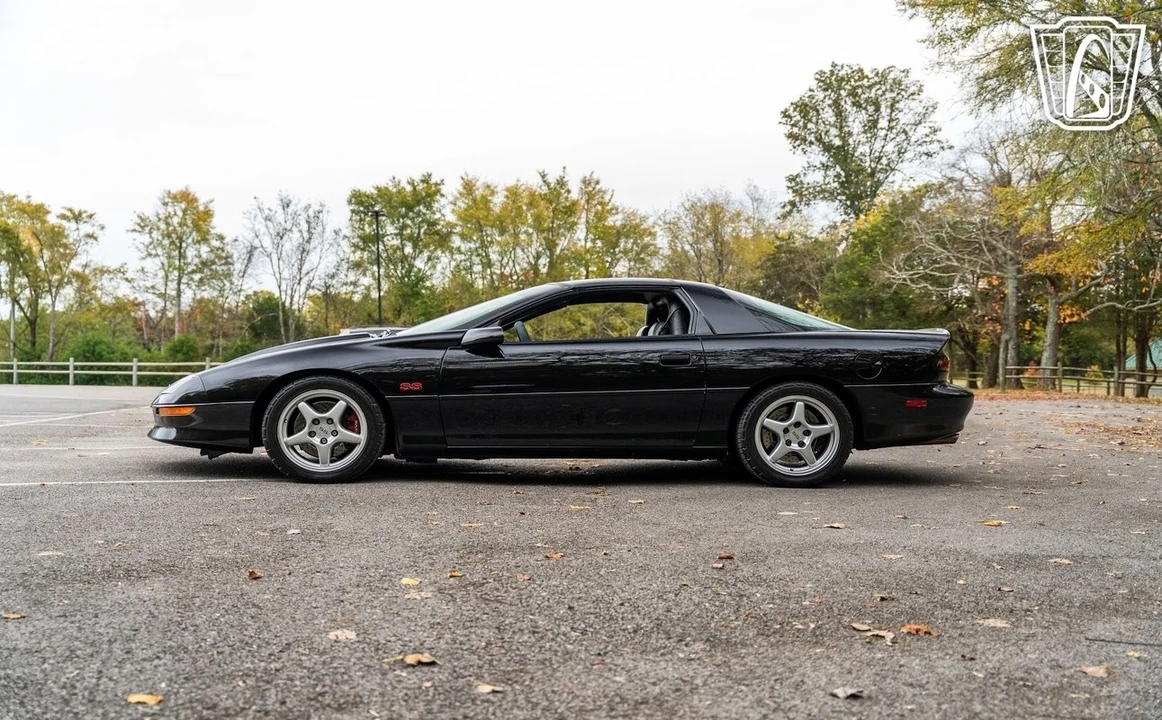 1997 Chevrolet Camaro SS 4th Gen - Image 11 of 12