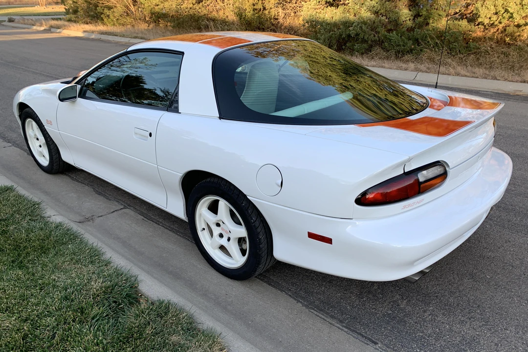 1997 Chevrolet Camaro SS 4th Gen - Image 4 of 31