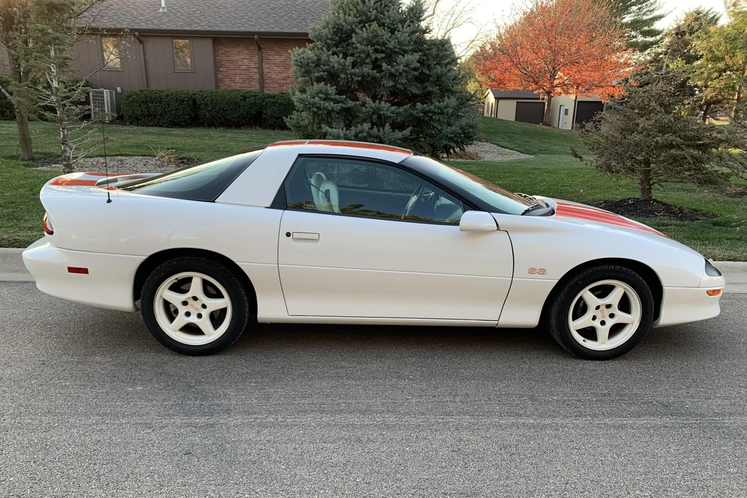 1997 Chevrolet Camaro SS 4th Gen - Image 3 of 31