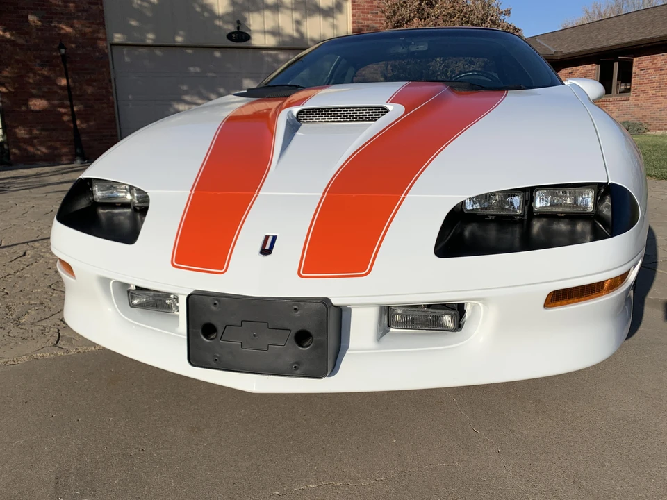 1997 Chevrolet Camaro SS 4th Gen - Image 10 of 31