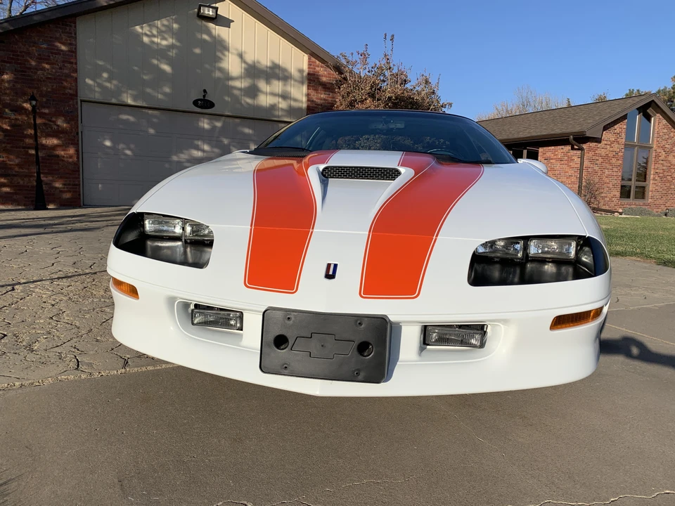 1997 Chevrolet Camaro SS 4th Gen - Image 9 of 31