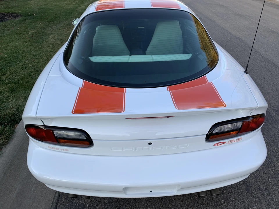 1997 Chevrolet Camaro SS 4th Gen - Image 16 of 31