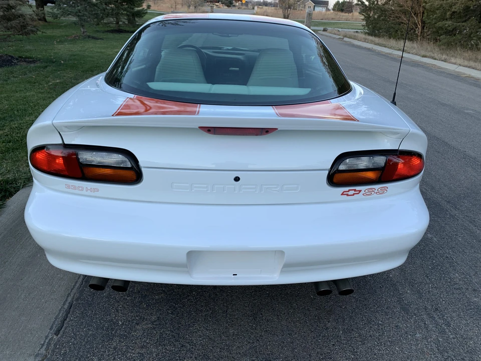 1997 Chevrolet Camaro SS 4th Gen - Image 18 of 31