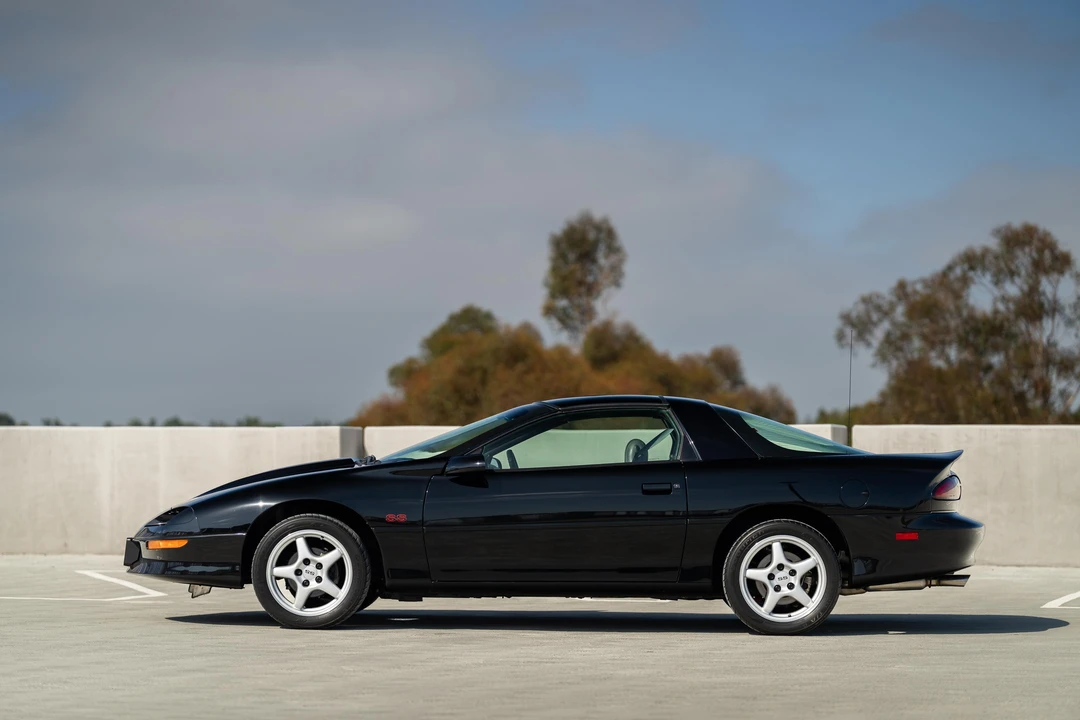 1997 Chevrolet Camaro SS 4th Gen - Image 8 of 31