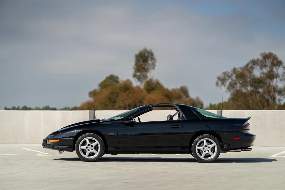 1997 Chevrolet Camaro SS 4th Gen - Image 9 of 31