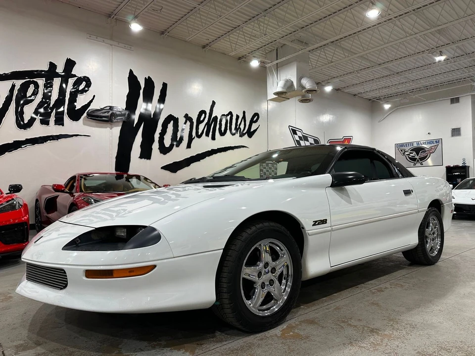 1997 Chevrolet Camaro Z28 4th Gen - Image 10 of 21
