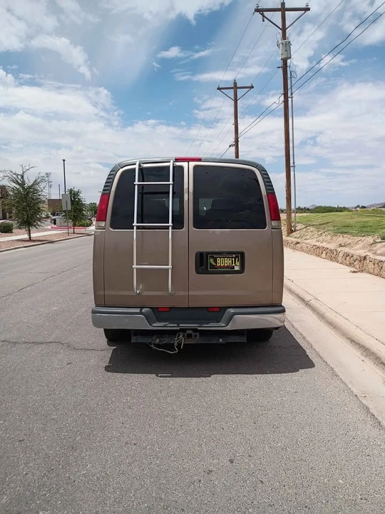 1997 Chevrolet Express - Image 7 of 12