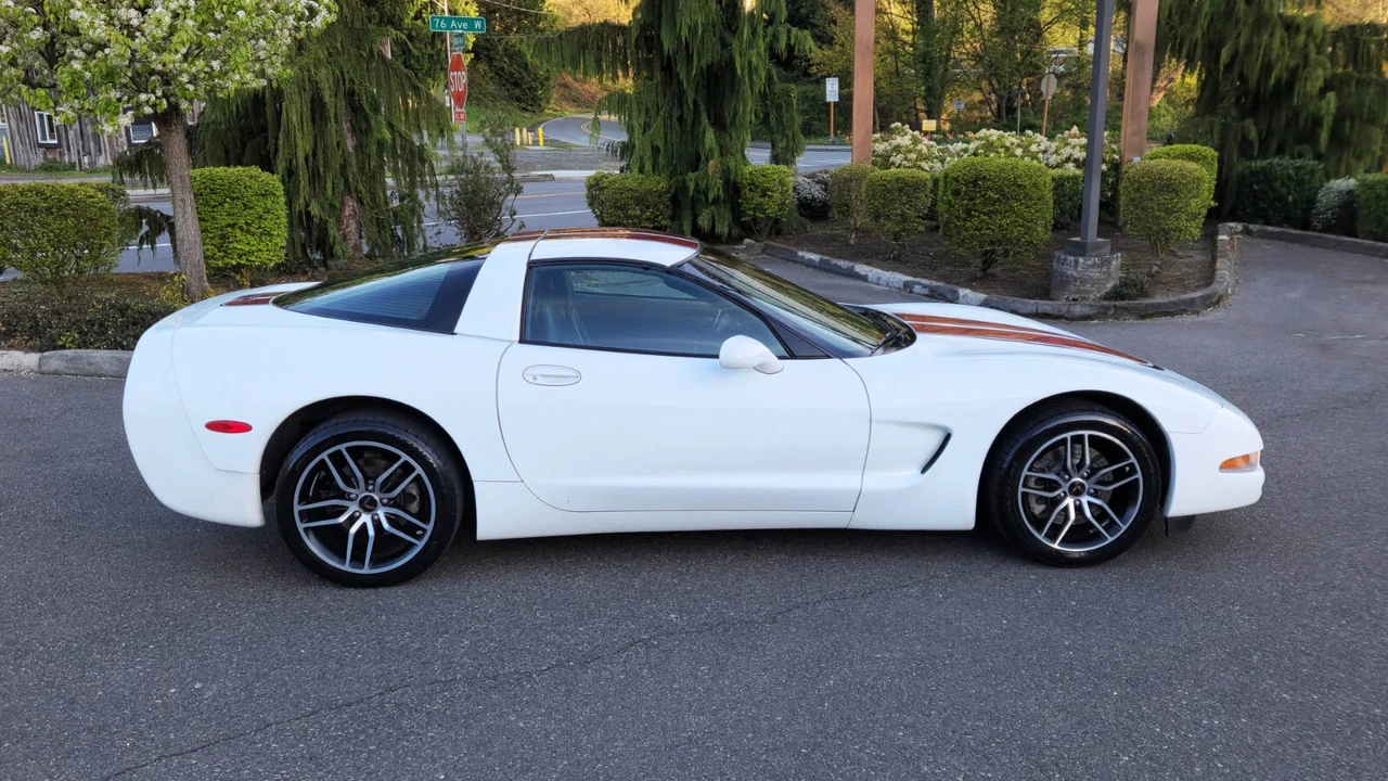 1997 Chevrolet Corvette C5 - Image 6 of 21