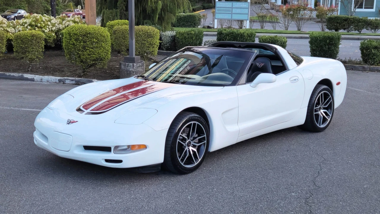 1997 Chevrolet Corvette C5 - Image 3 of 21