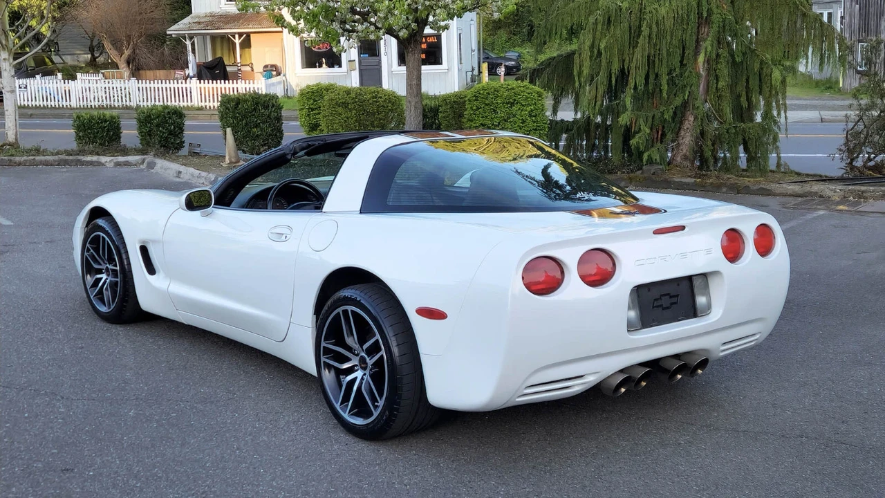 1997 Chevrolet Corvette C5 - Image 10 of 21