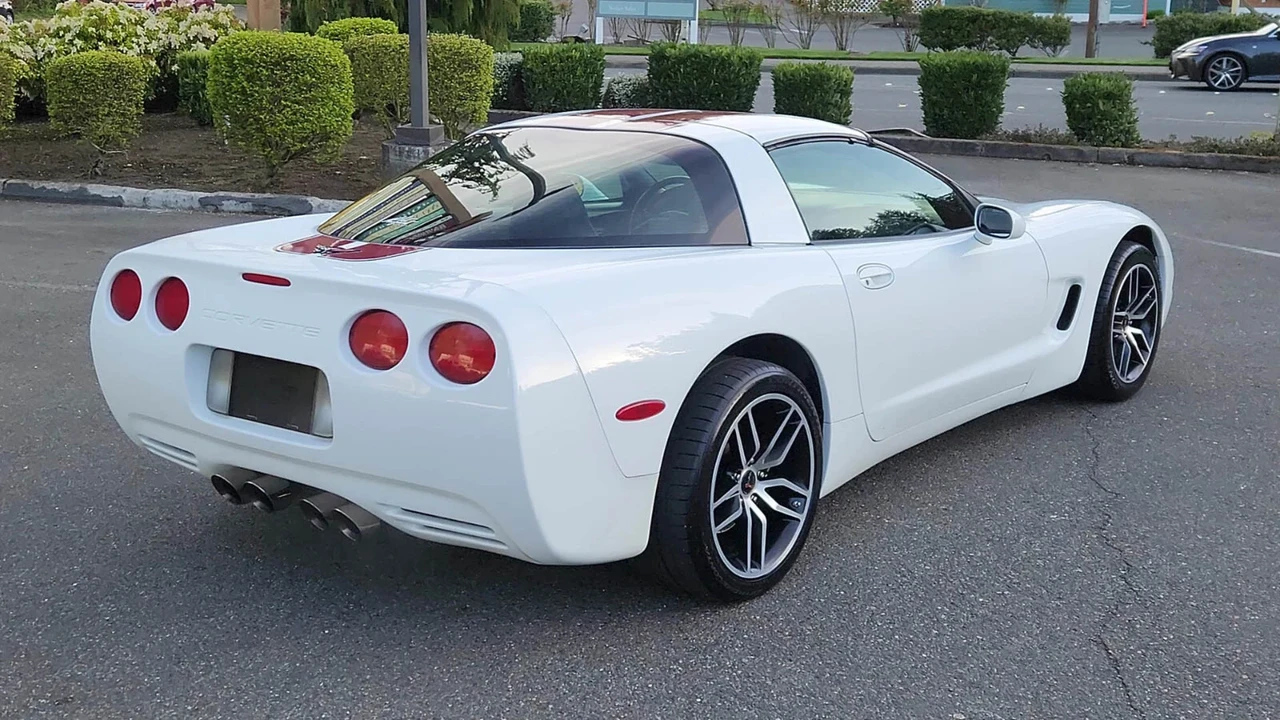1997 Chevrolet Corvette C5 - Image 4 of 21