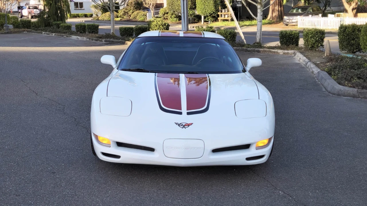 1997 Chevrolet Corvette C5 - Image 8 of 21