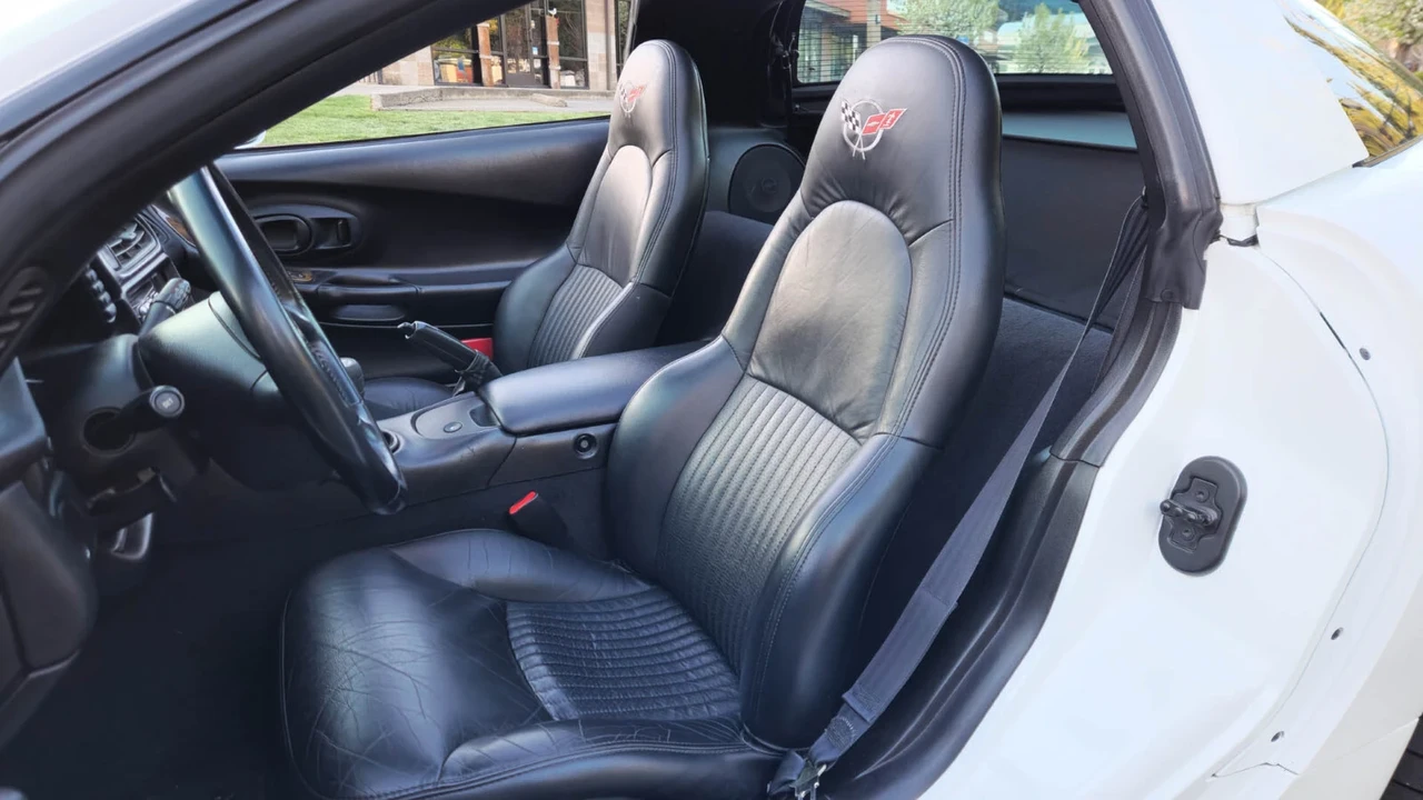 1997 Chevrolet Corvette C5 - Image 15 of 21