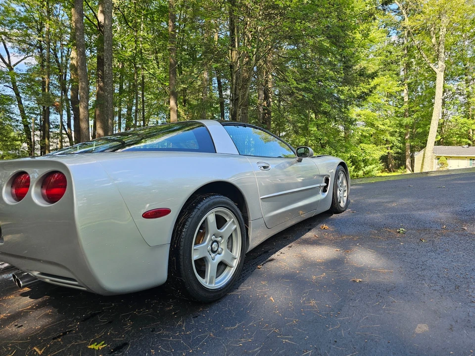 1997 Chevrolet Corvette C5 - Image 3 of 8