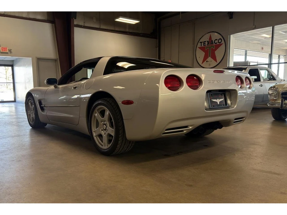 1997 Chevrolet Corvette C5 - Image 13 of 31