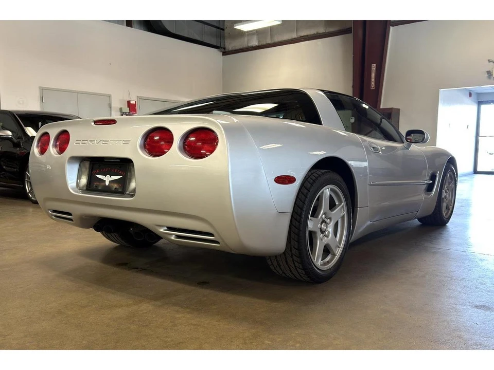 1997 Chevrolet Corvette C5 - Image 19 of 31