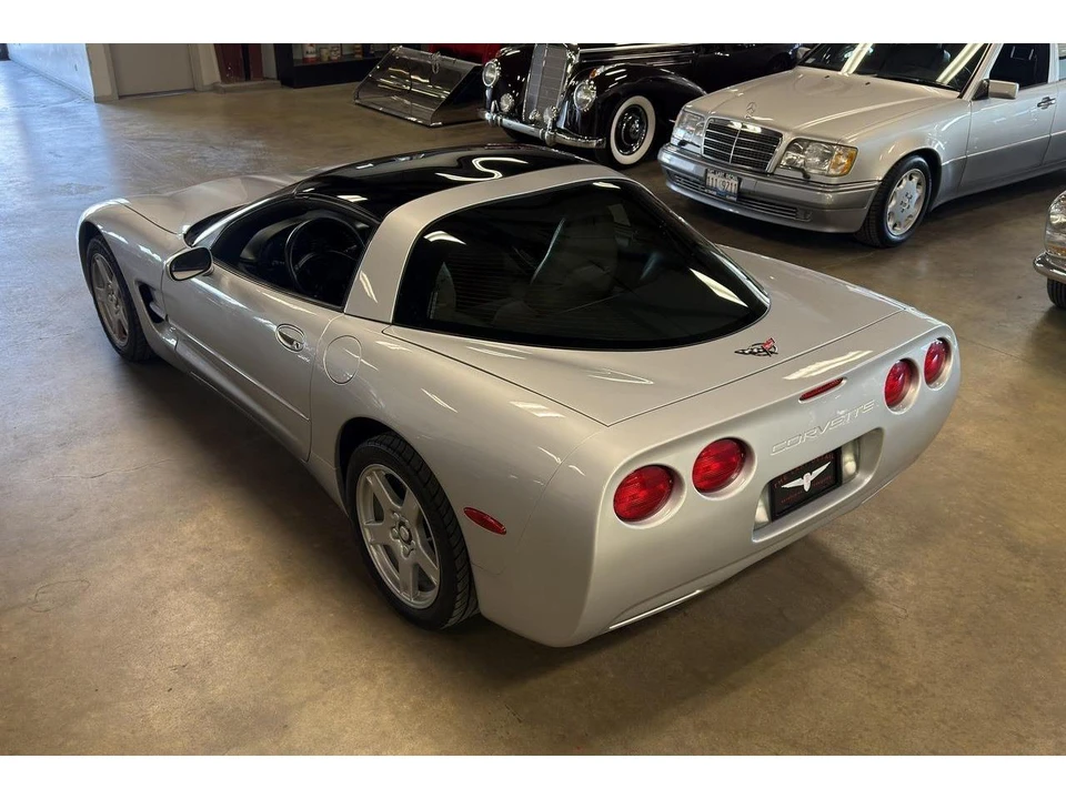 1997 Chevrolet Corvette C5 - Image 15 of 31