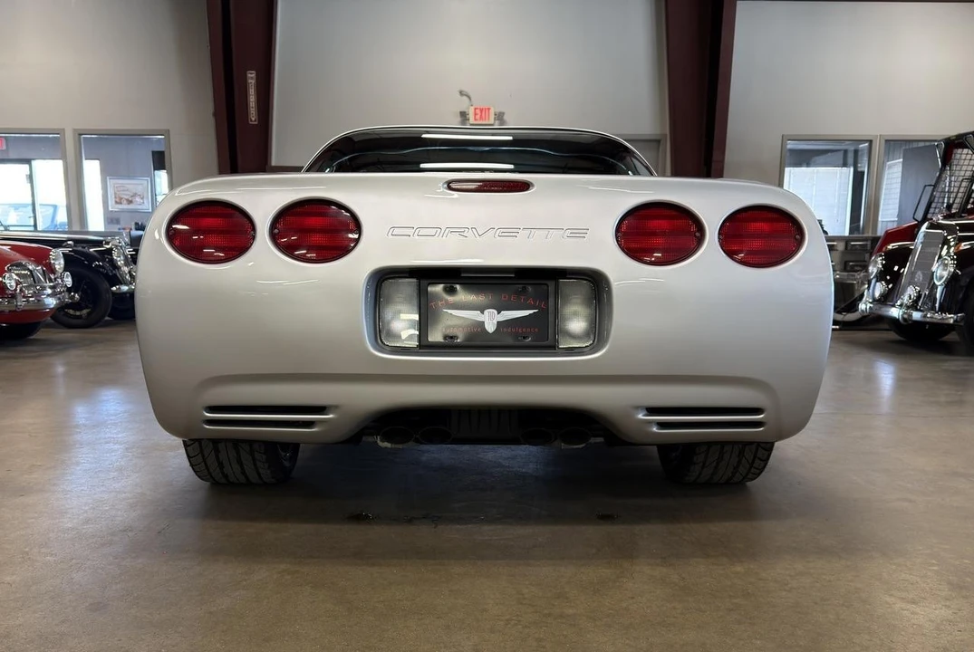 1997 Chevrolet Corvette C5 - Image 25 of 31