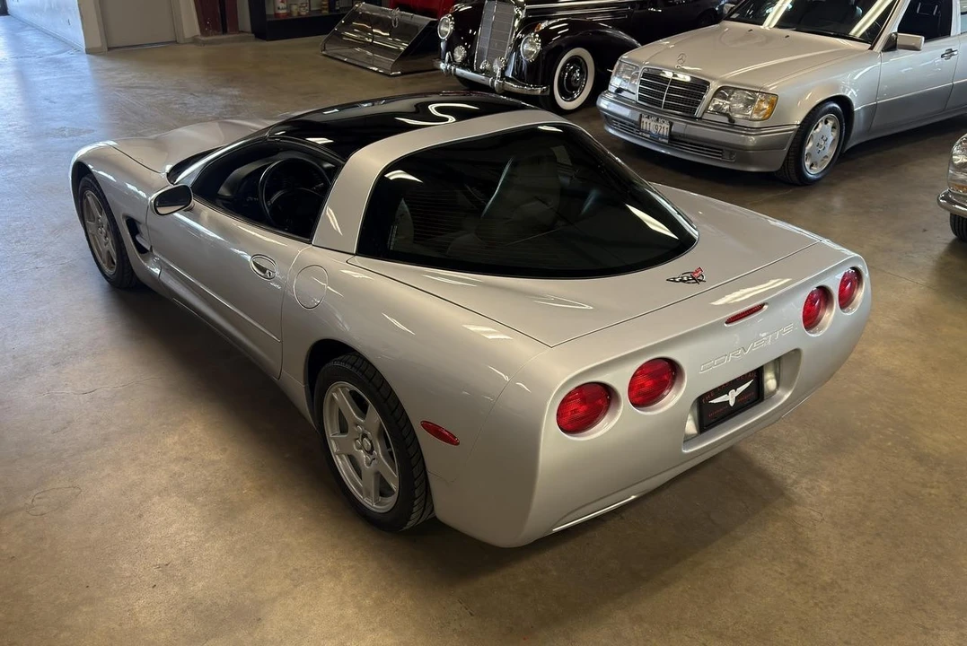 1997 Chevrolet Corvette C5 - Image 24 of 31