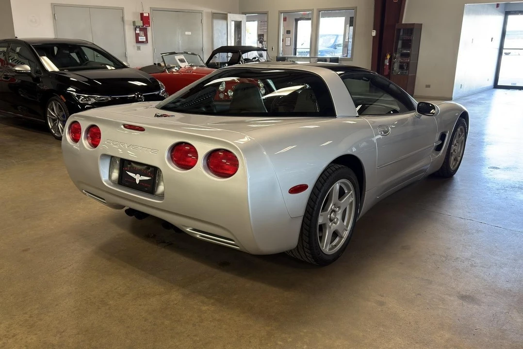1997 Chevrolet Corvette C5 - Image 28 of 31