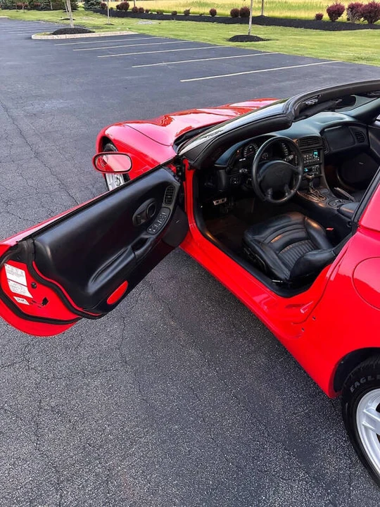 1997 Chevrolet Corvette C5 - Image 11 of 19