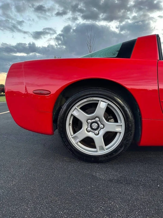 1997 Chevrolet Corvette C5 - Image 8 of 19