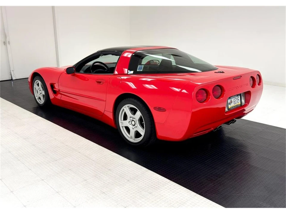 1997 Chevrolet Corvette C5 - Image 3 of 31