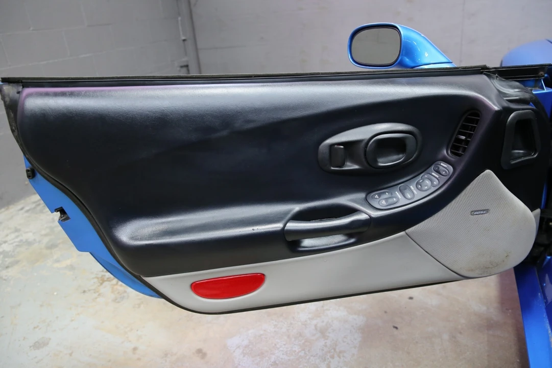 1997 Chevrolet Corvette C5 - Image 28 of 31