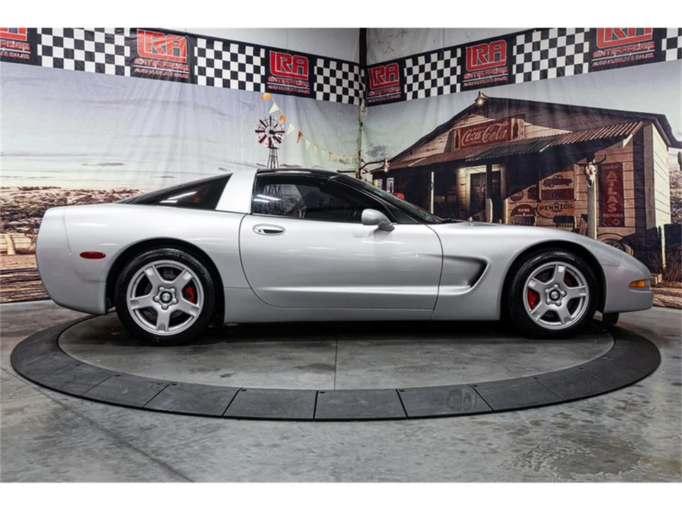 1997 Chevrolet Corvette C5 - Image 3 of 28