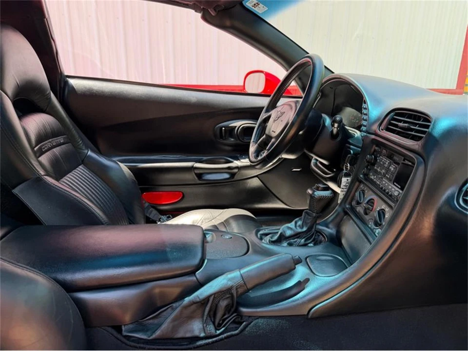 1997 Chevrolet Corvette C5 - Image 16 of 31