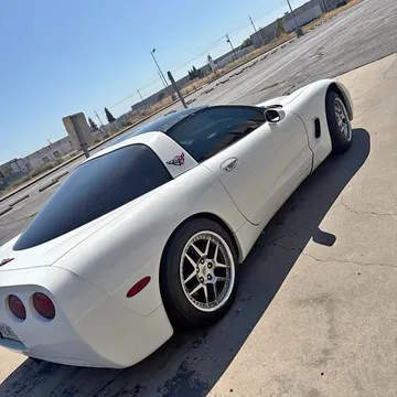 1997 Chevrolet Corvette Convertible 2D