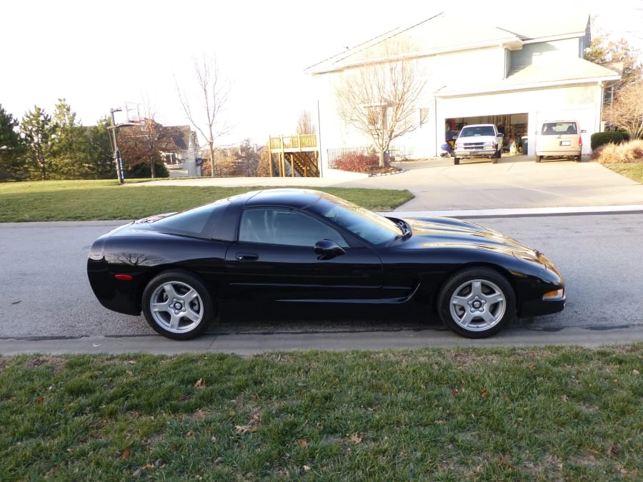 1997 Chevrolet Corvette C5 - Image 2 of 8