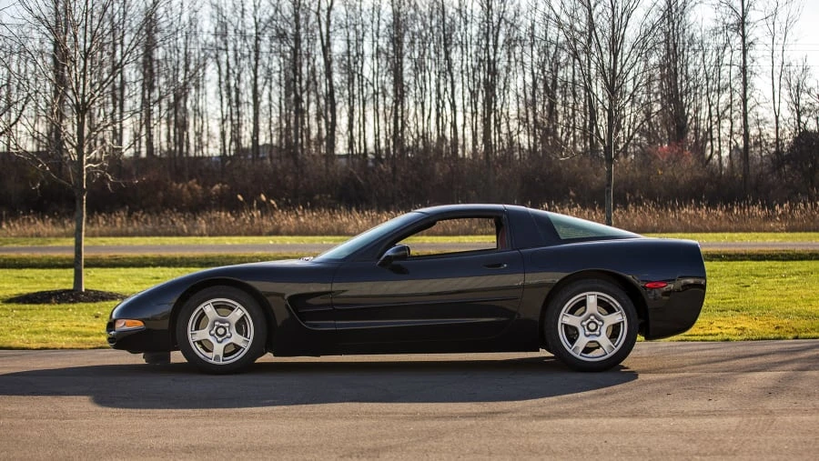 1997 Chevrolet Corvette C5 - Image 2 of 31