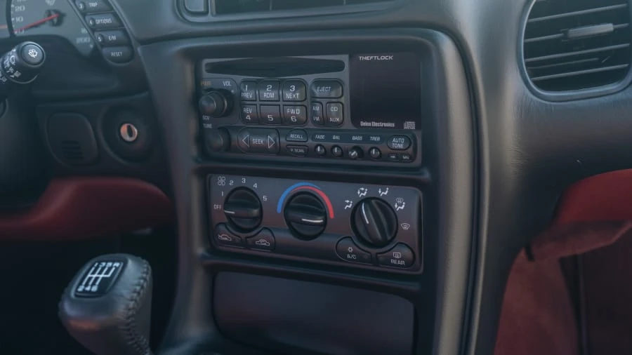 1997 Chevrolet Corvette C5 - Image 23 of 28