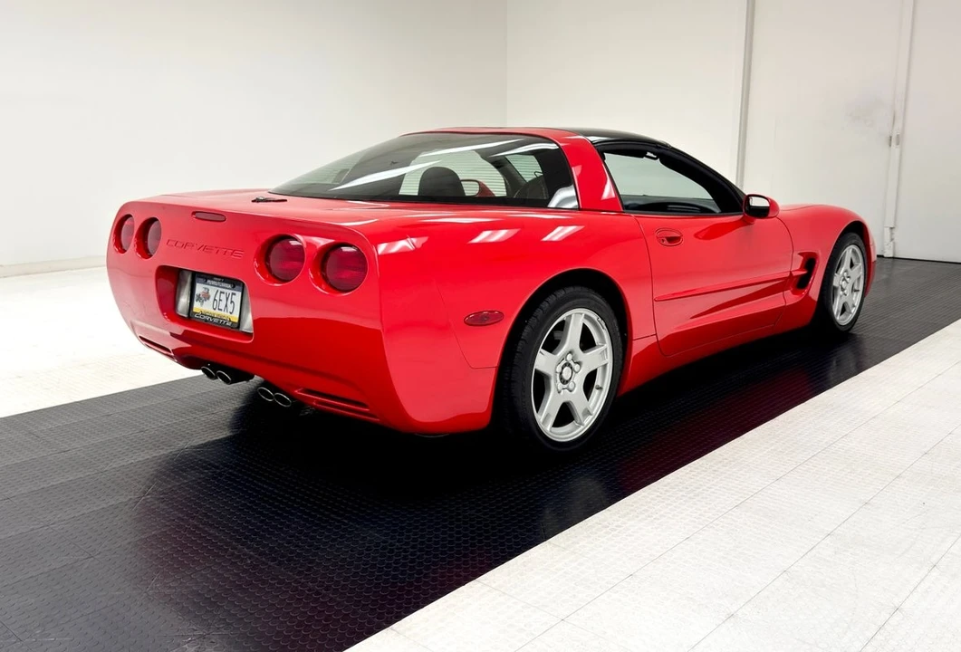 1997 Chevrolet Corvette C5 - Image 5 of 31