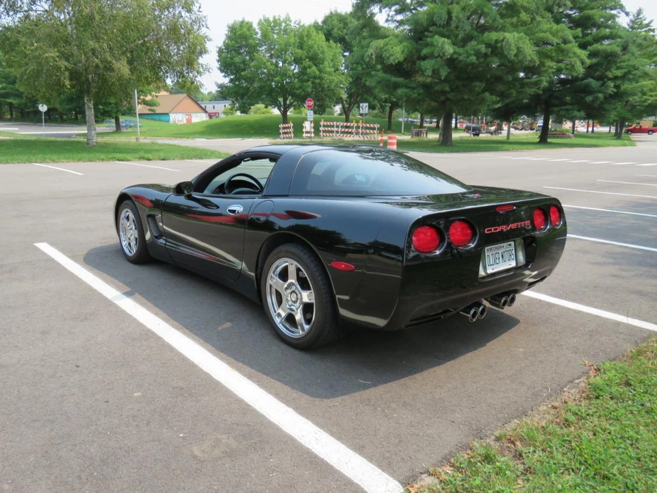 1997 Chevrolet Corvette C5 - Image 3 of 24